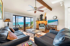 TV - Spacious 2Bed/ 2Bath Beachfront Town Home! (Siesta Key)