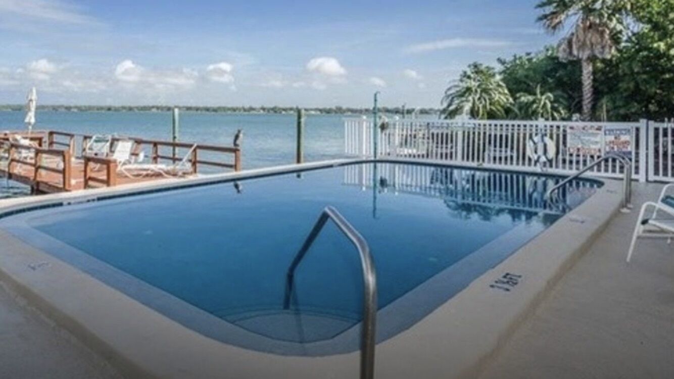 Welcome to Paradise at Treasure Island!  Relax, boat and enjoy the dolphins!