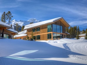 Exterior - Big Sky Vacation Rentals: Silvertip 4 Silver Peaks (Big Sky)