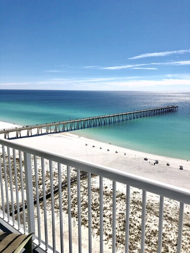 ⛱ Lower Rates for 2026! Beach Chairs-Balcony with Beach Front & Sound Views!☼