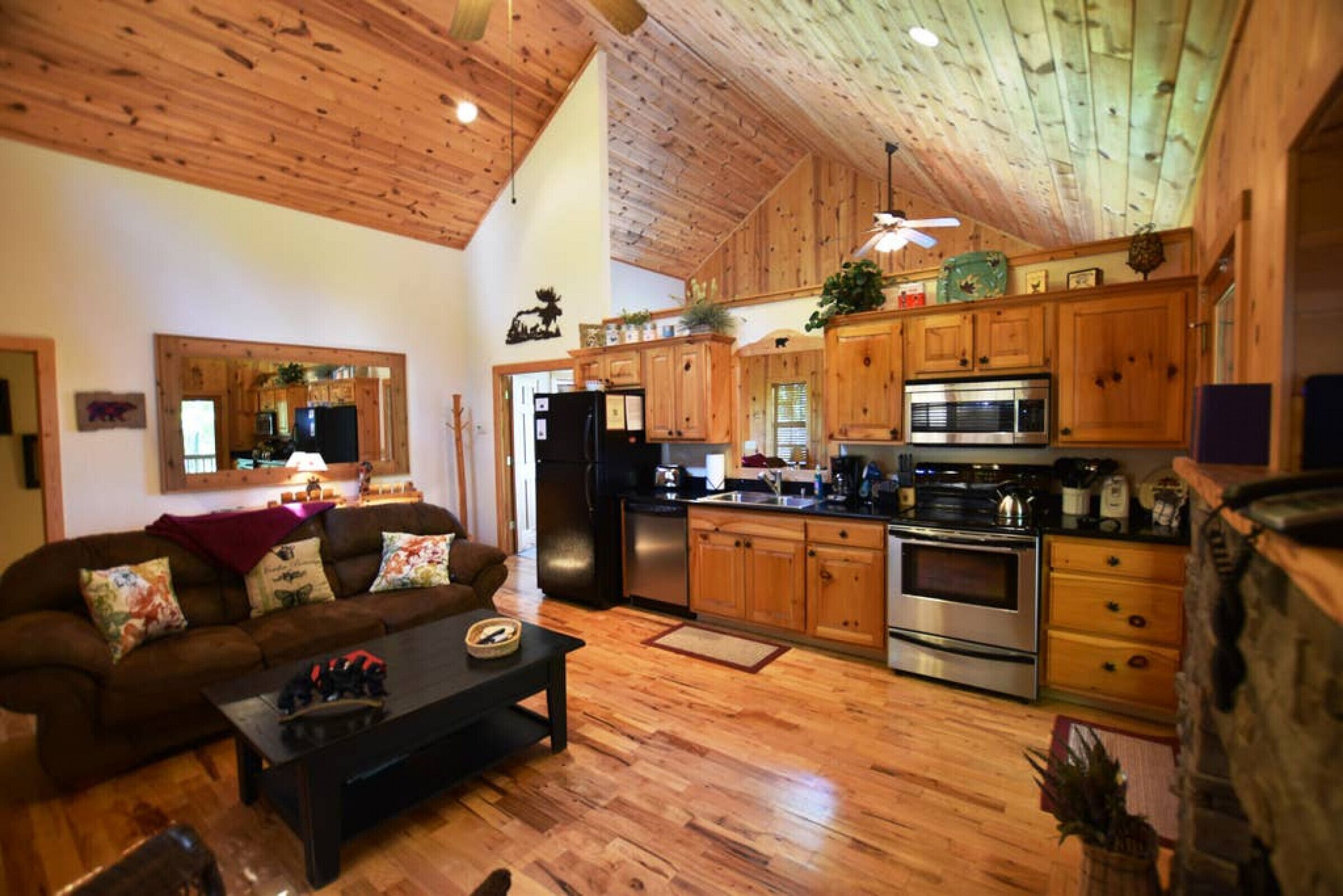 Bear Cub Cabin - Views! Views! Views!