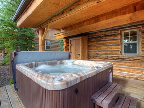 Bain à remous extérieur
