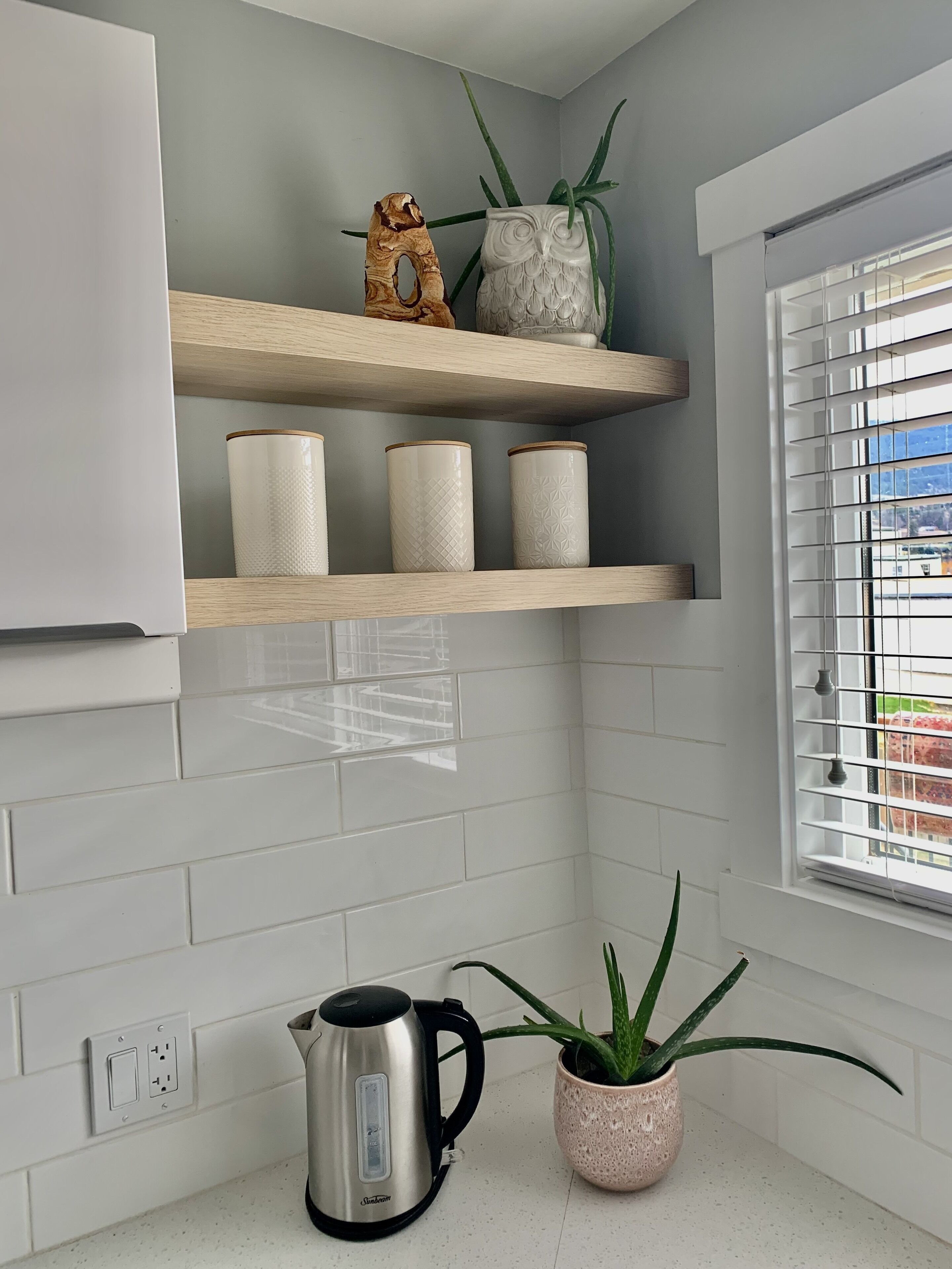 Happy Ever Active Hideaway with Large Deck & Lake View - Oyama, Lake Country