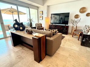 Smart TV, DVD player, stereo