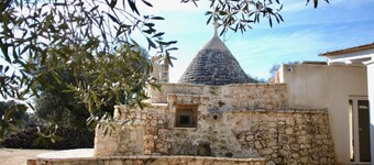 Trullo Sunrise with salt water swimming pool