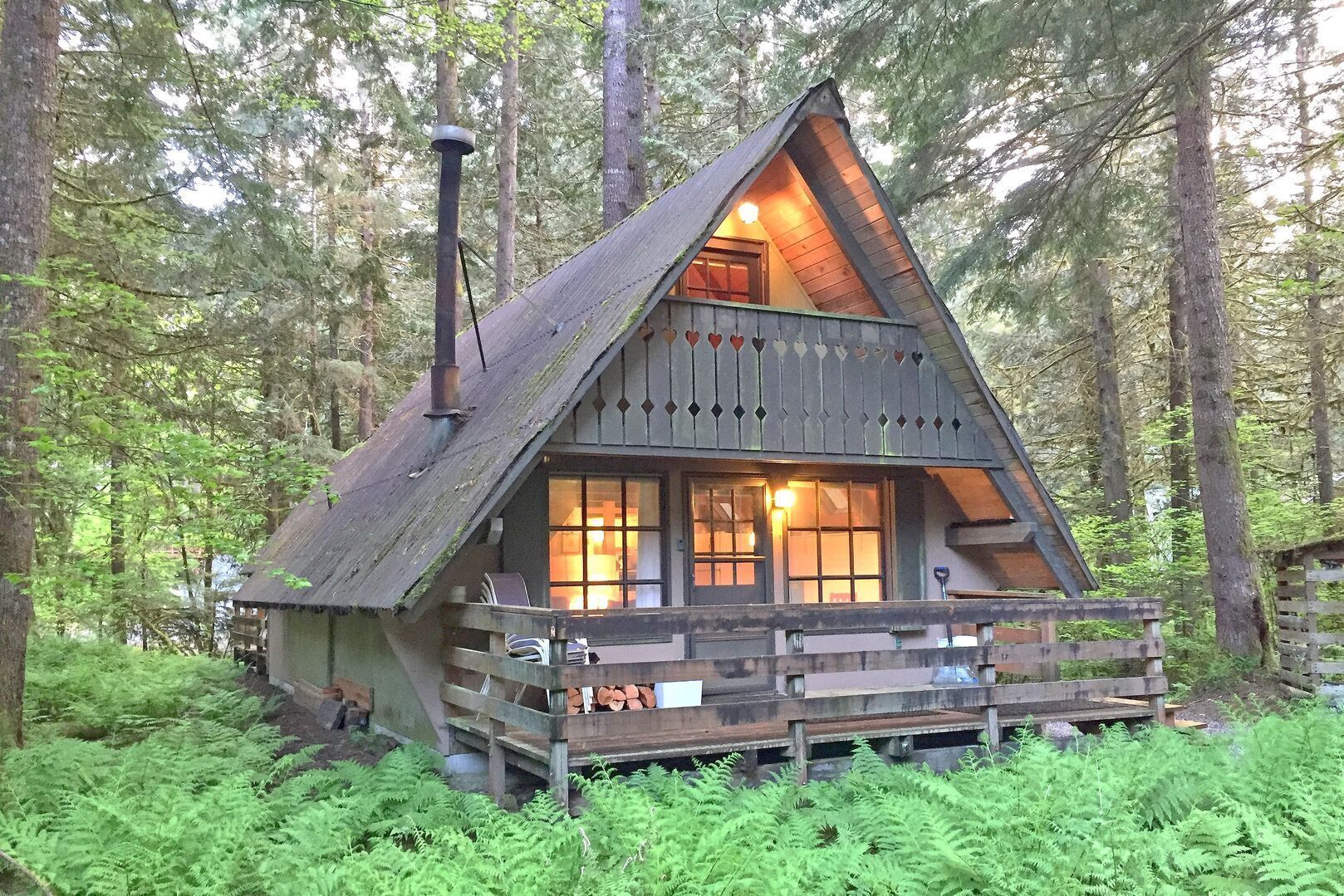 Snowline Cabin #86 - Rustic - Pets Ok - BBQ - Sleeps 6