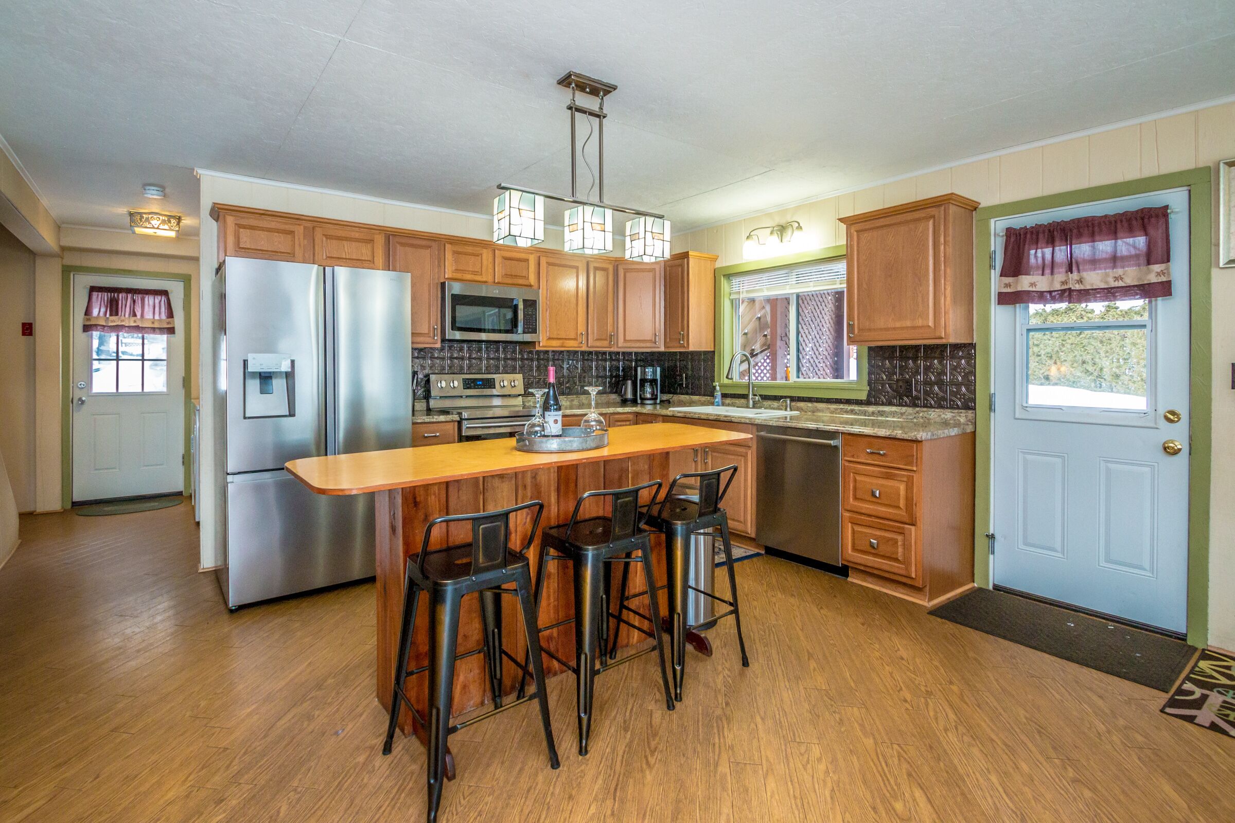 Beautiful Lake Front Cabin