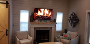 Interior - SeaSide Farm House, in the heart of everything, Wilmington reg. # STL 2019-0113 (Wilmington)