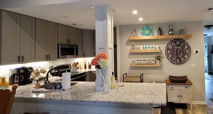SeaSide Farm House, in the heart of everything, Wilmington reg. # STL 2019-0113