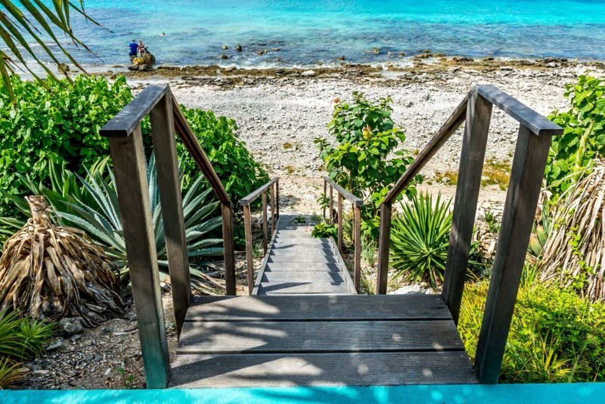 Am Strand, Liegestühle, Strandtücher