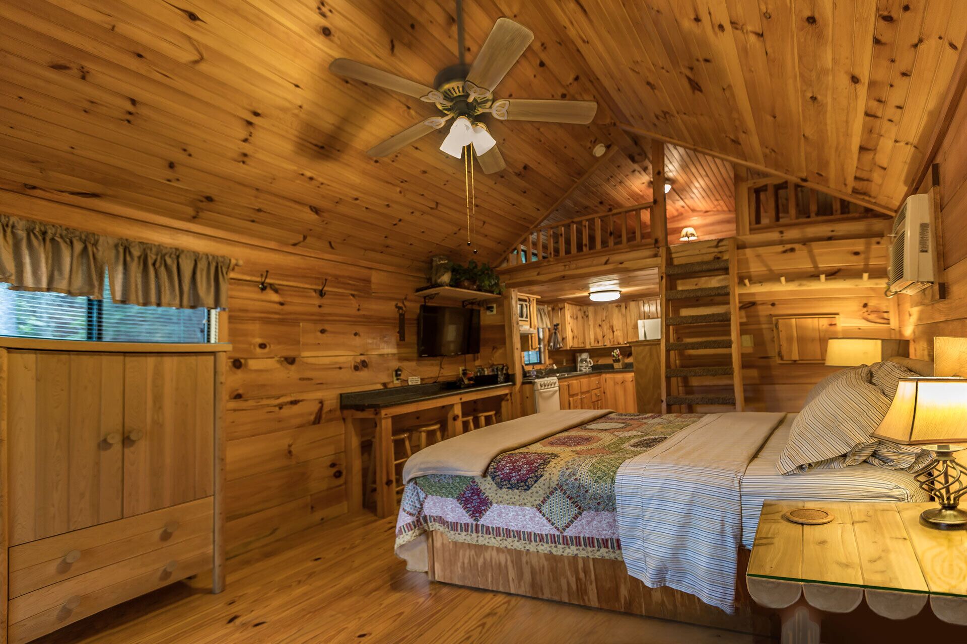 Mountain Serenity & Close To Hiking, Rafting, Fishing And Kayaking. "Moose Song"