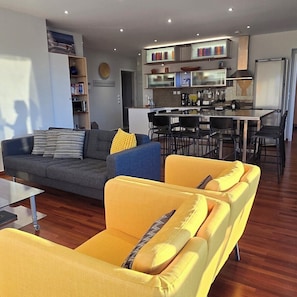 スマートテレビ、書庫