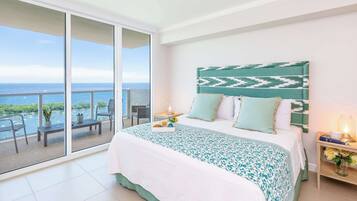 2 sovrum, värdeförvaringsskåp på rummet och skrivbord