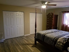 2 habitaciones, tabla de planchar con plancha y wifi gratis 