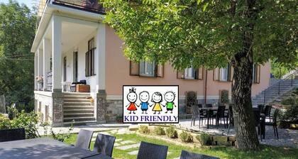 Family and bike friendly VILLA with pool and garden near to BELLAGIO