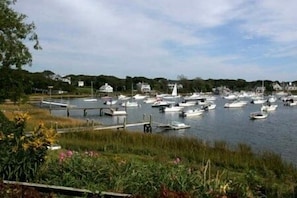 Marina - Overlooking Wychmere Harbor, 400 steps to beach, town & Nantucket ferry.
(harwichport, ma)