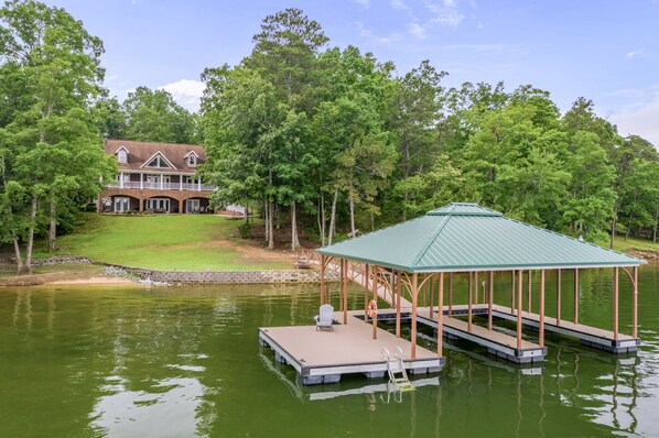 Exterior - Great Views - with beach area! Gorgeous views of the lake (Double Springs)