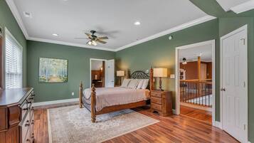 5 عدّة غرف نوم وواي فاي وملاءات أسرّة