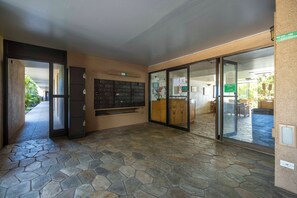 Lobby - Oceanfront MB202 - Ma'alaea Maui Condo with Spectacular Ocean Views; 1BR/1BA (Wailuku)