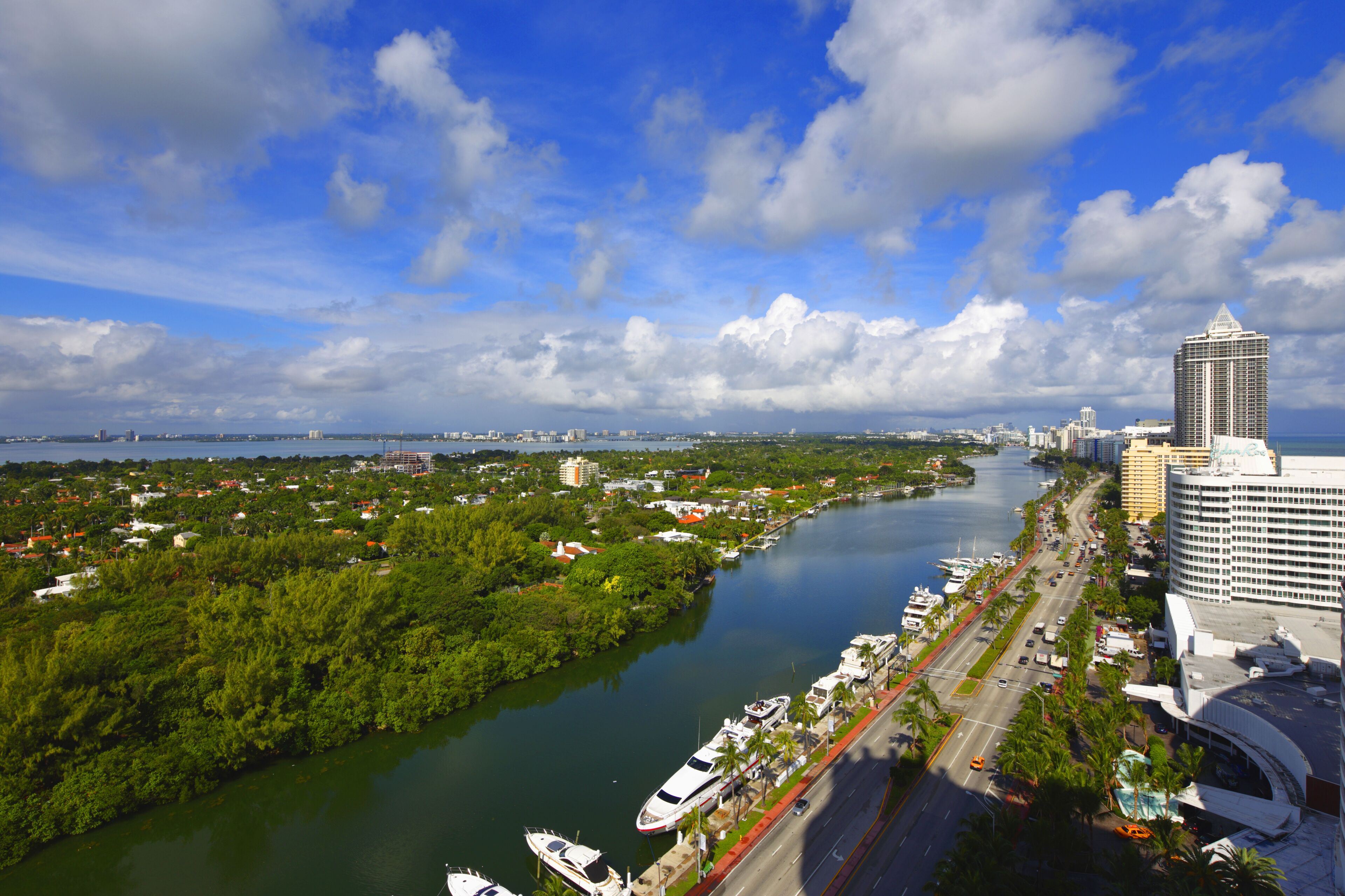 3 bedroom/5 Bathroom in the FONTAINEBLEAU HOTEL (3 unit suite)