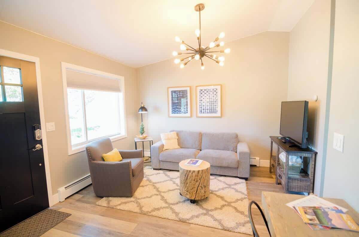 TV, Netflix, Hulu og strømmetjenester