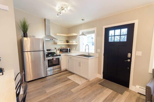 Cozy Downtown Palmer Stay • Walk to Coffee & Eats