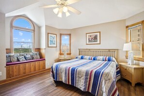 9 bedrooms, Internet, bed sheets - 5727- Whalebone Station, | Oceanfront | South Nags Head | Sleeps 18 (Nags Head)