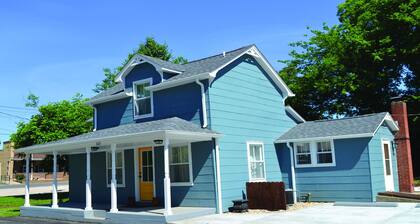 Gabouri Place ~ Completely Renovated Victorian in Ste. Genevieve's Historic Dist