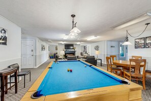 Game room - Studio with pool & billiards table - near downtown & beaches (Wells)