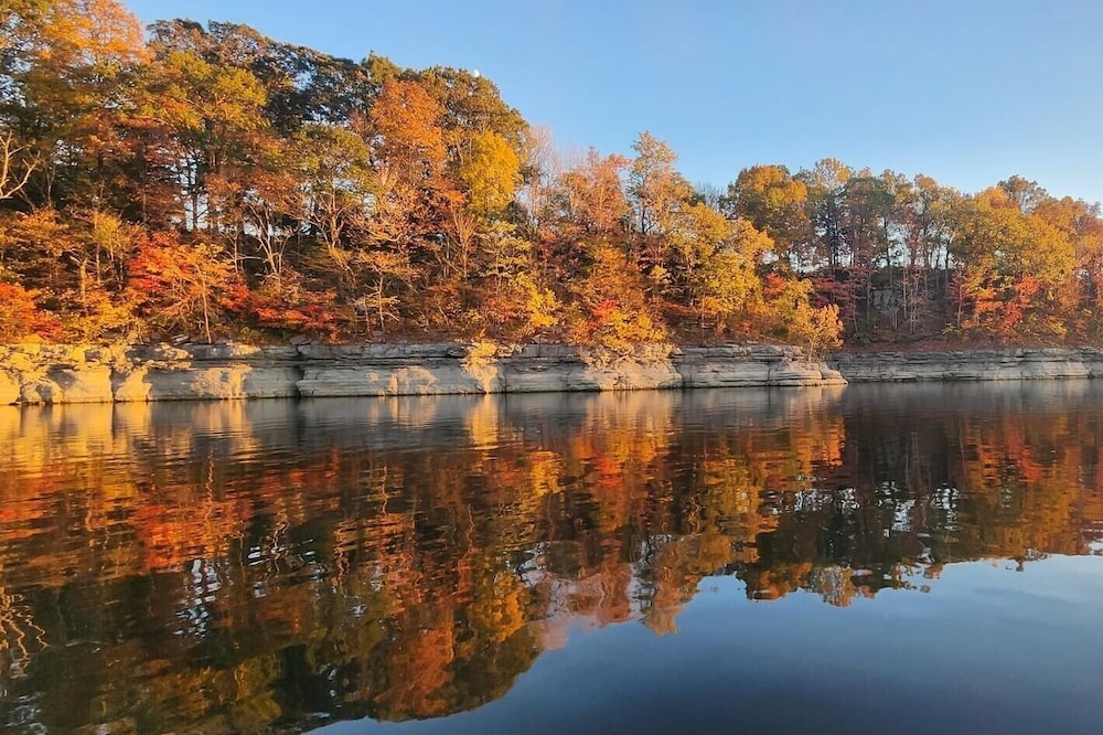 Spacious Lakefront Home On The Point With Great Views