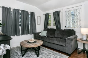 TV, DVD player - Main Street Hideaway | Cozy Cottage | Queen Bed | Hot Tub (Fredericksburg)