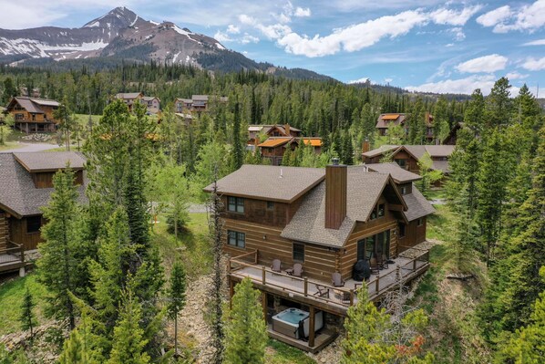 Exterior - Big Sky Vacation Rentals: PR Oglala 10 (Big Sky)
