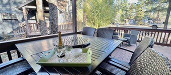 Cozy Cabin in the woods 