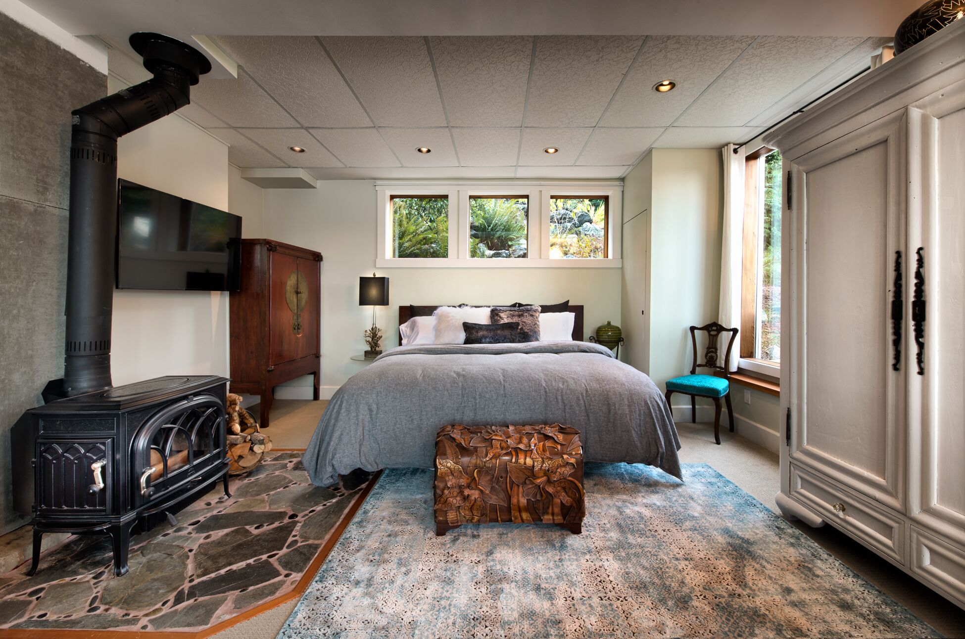 Luxurious Oceanfront w/Panoramic Views!   
