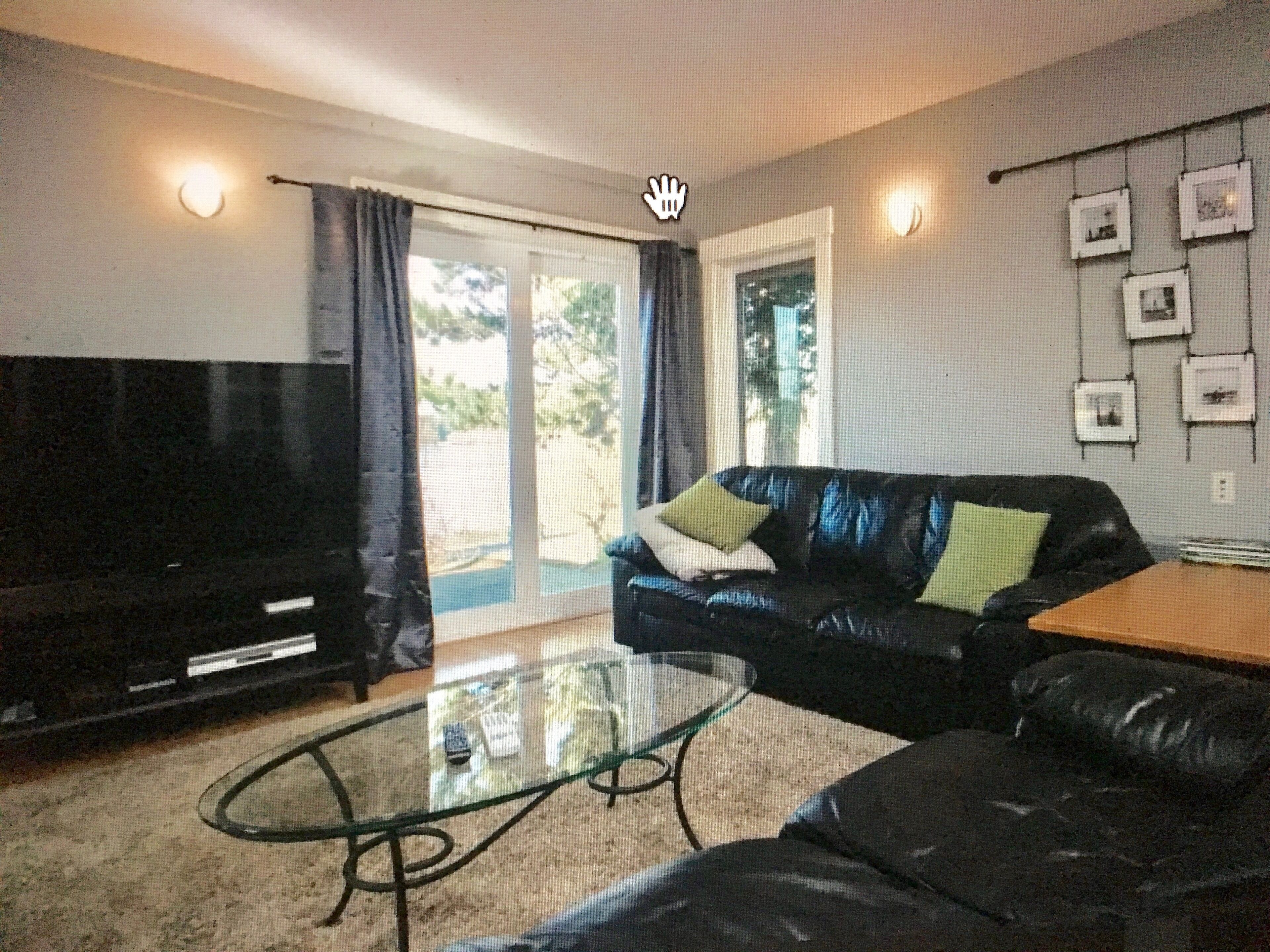 Green Lake VIEW 2 Bed 1 Bath Modern Apt, Fam Friendly, Cook's Kitchen, Laundry +