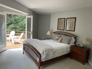 3 soveværelser, skrivebord, strygejern/strygebræt, Wi-Fi