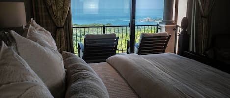 3 bedrooms, desk, free WiFi, bed sheets