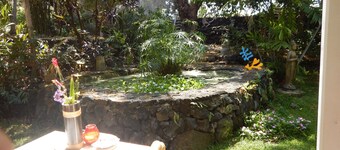 Sweet Mermaid Studio at Manini Beach, Kealakekua Bay