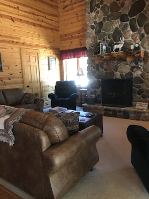 Smart TV, fireplace, DVD player, table football