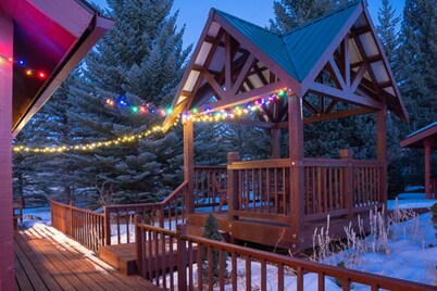 The Lodge is on the Largest Flattop Mountain in the World.