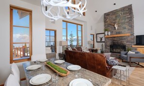 Smart TV, lareira, videogames, aparelho de som