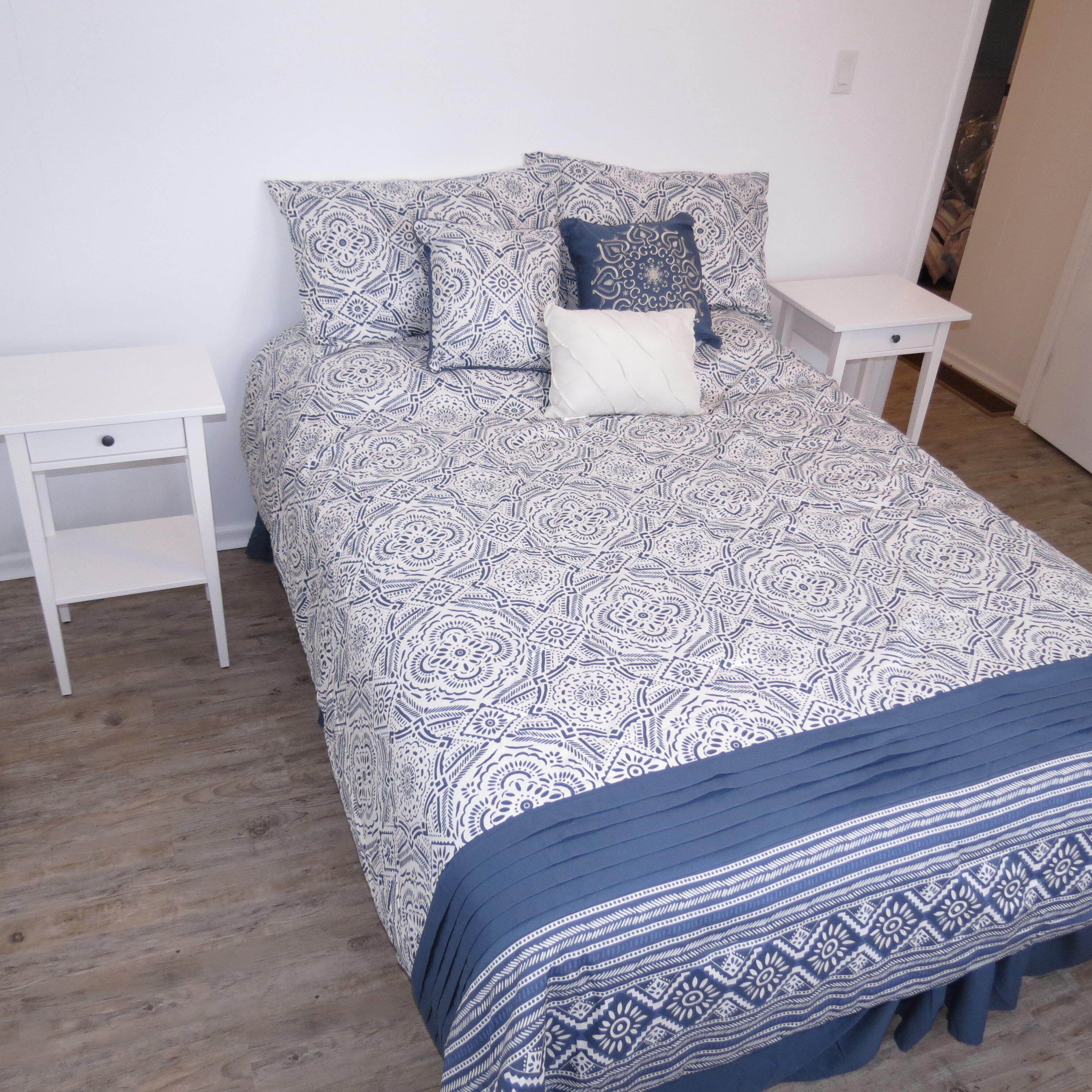 Enjoy the rugged natural beauty of the Haliburton Highlands, in comfort.