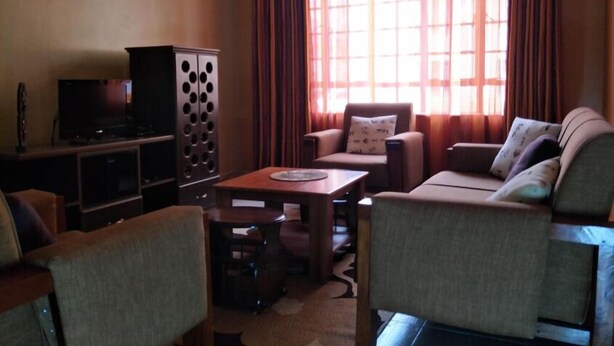 Lobby sitting area - Annies House (Mlolongo)