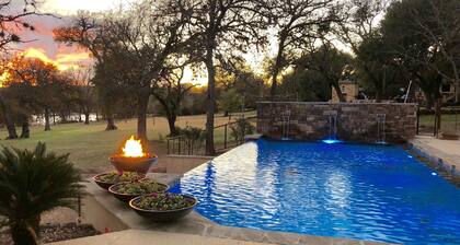 Rio de Arcadia - Two Riverside Homes, Pool & Hot Tub