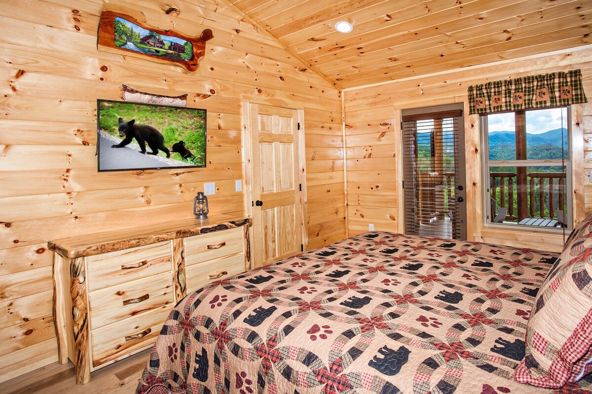 Photo 77 of Bella Vista Lodge | Fire Pit 🔥| Hot Tub | Yard | Views | Owner Managed | Games!