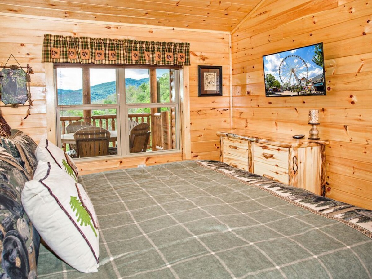 Photo 67 of Bella Vista Lodge | Fire Pit 🔥| Hot Tub | Yard | Views | Owner Managed | Games!