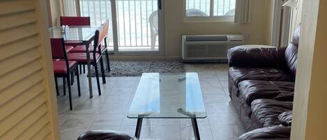 Smart TV, DVD player