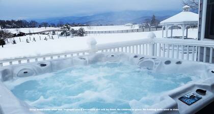 Skyline Meadow: Luxury Modern Victorian, 26 Acres, Views, Nature 360 ° Open 6/2018