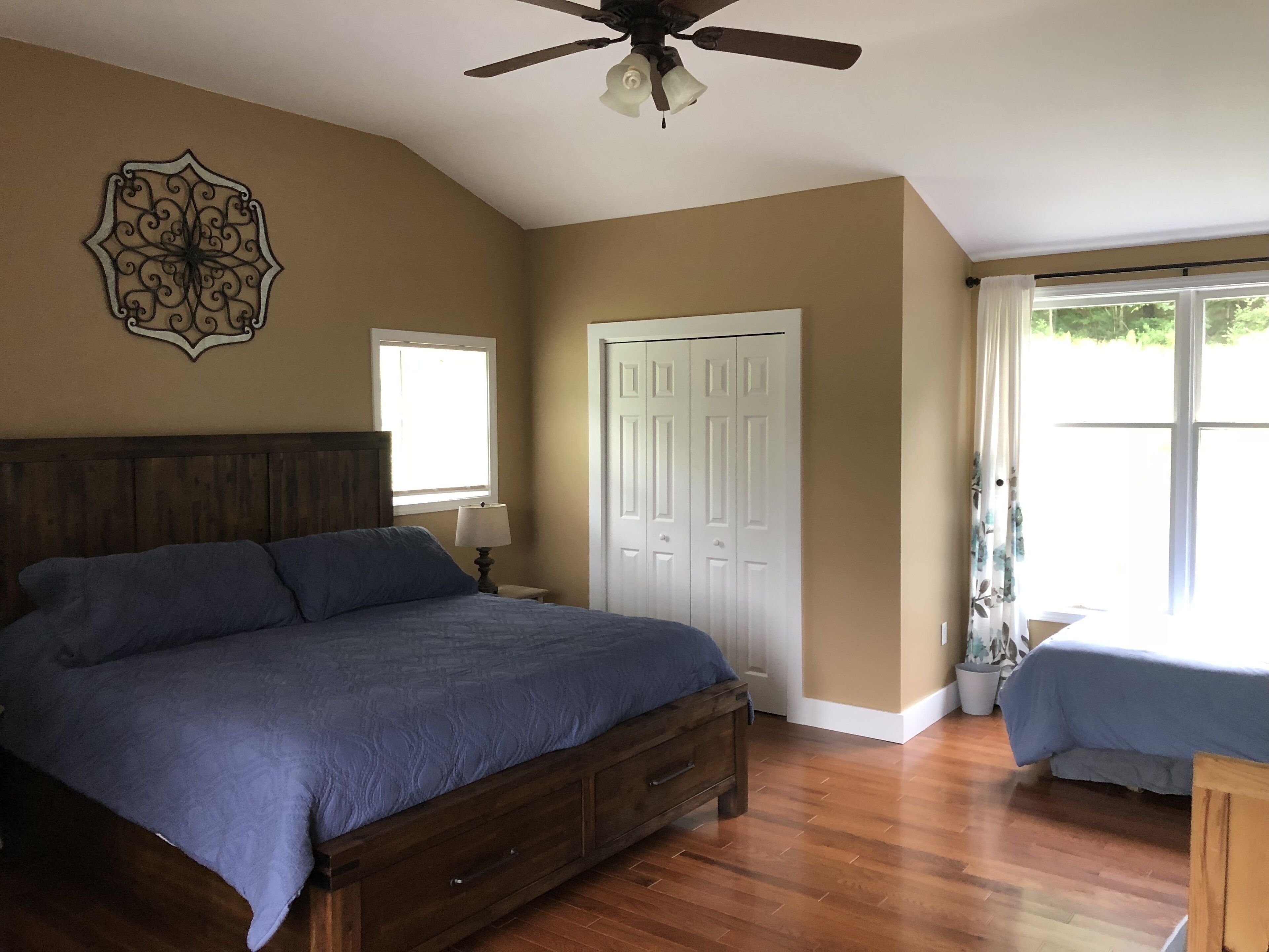 2 minutes to Cooperstown All Star Village w/ heated in-ground pool. Now booking!