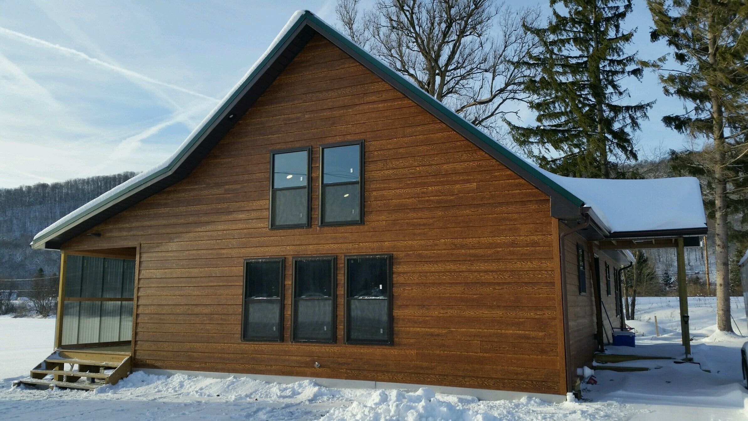 "BRAND NEW" SNOW VALLEY CHALET 1 MILE FROM HOLIDAY VALLEY